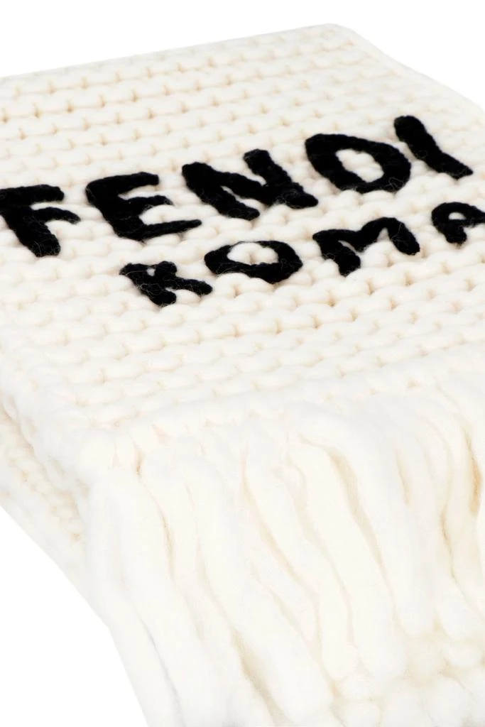 商品Fendi|Fendi Logo Knitted Scarf,价格¥6432,第2张图片详细描述