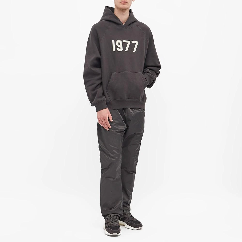 商品Essentials|Fear of God ESSENTIALS Relaxed Trouser - Iron,价格¥916,第4张图片详细描述
