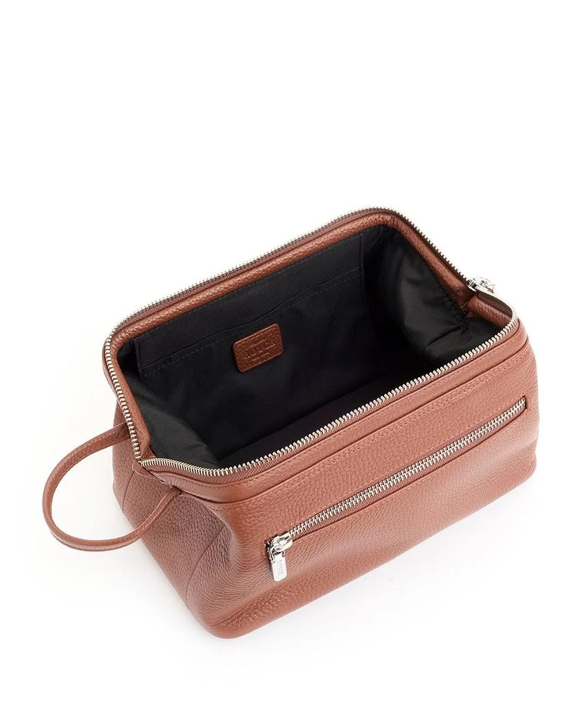 Classic Leather Toiletry Bag 商品