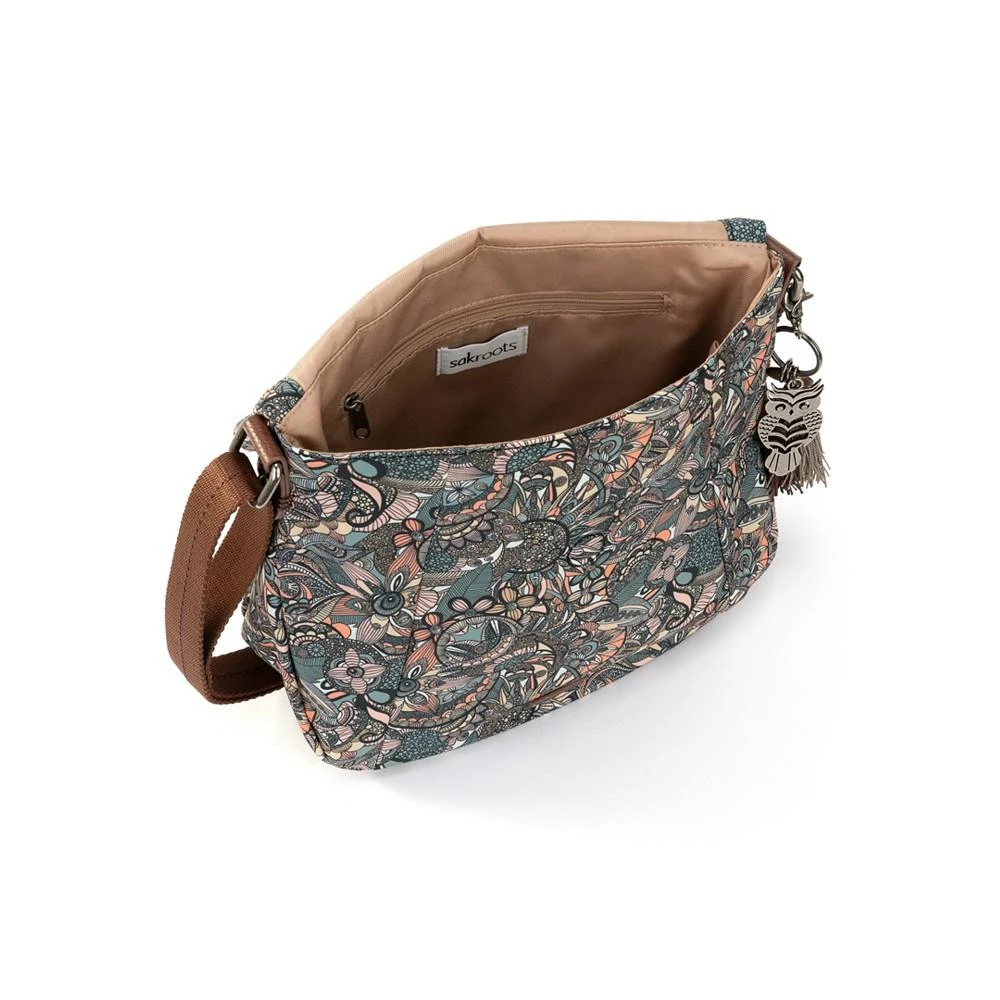 商品Sakroots|Women's Recycled Ecotwill Foldover Crossbody,价格¥661,第2张图片详细描述