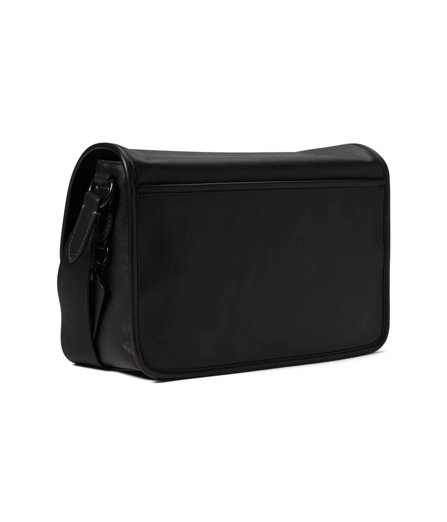 商品Coach|League Messenger Bag in Smooth Leather,价格¥2918,第2张图片详细描述