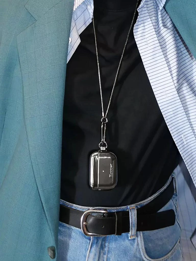 商品Tapper|Hematite-Plated Brass Airpods Pro Neck Case,价格¥593,第5张图片详细描述
