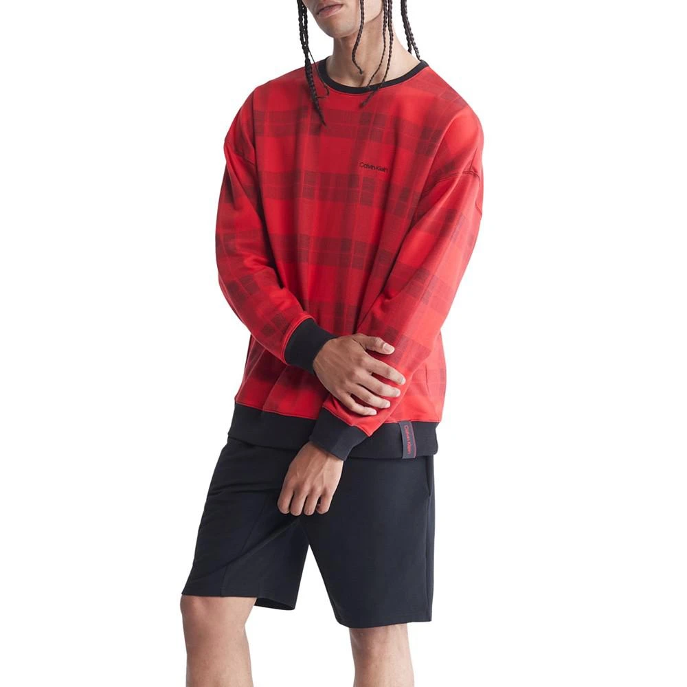 商品Calvin Klein|Men's Modern Holiday Lounge Plaid Sweatshirt,价格¥164,第3张图片详细描述