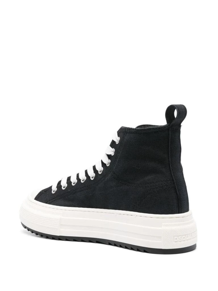商品DSQUARED2|DSQUARED2 Betty Boop Berlin Sneakers,价格¥2033,第3张图片详细描述