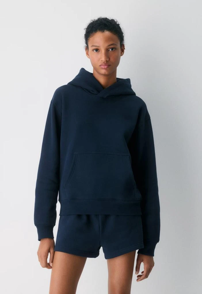商品Aritzia|Cozy Sweatfleece Perfect Hoodie,价格¥534,第2张图片详细描述