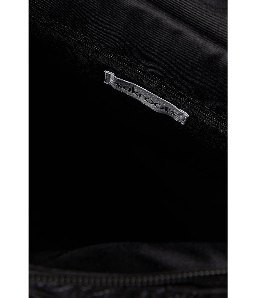 商品Sakroots|Eco-Twill Loyola Convertible Backpack,价格¥405,第3张图片详细描述