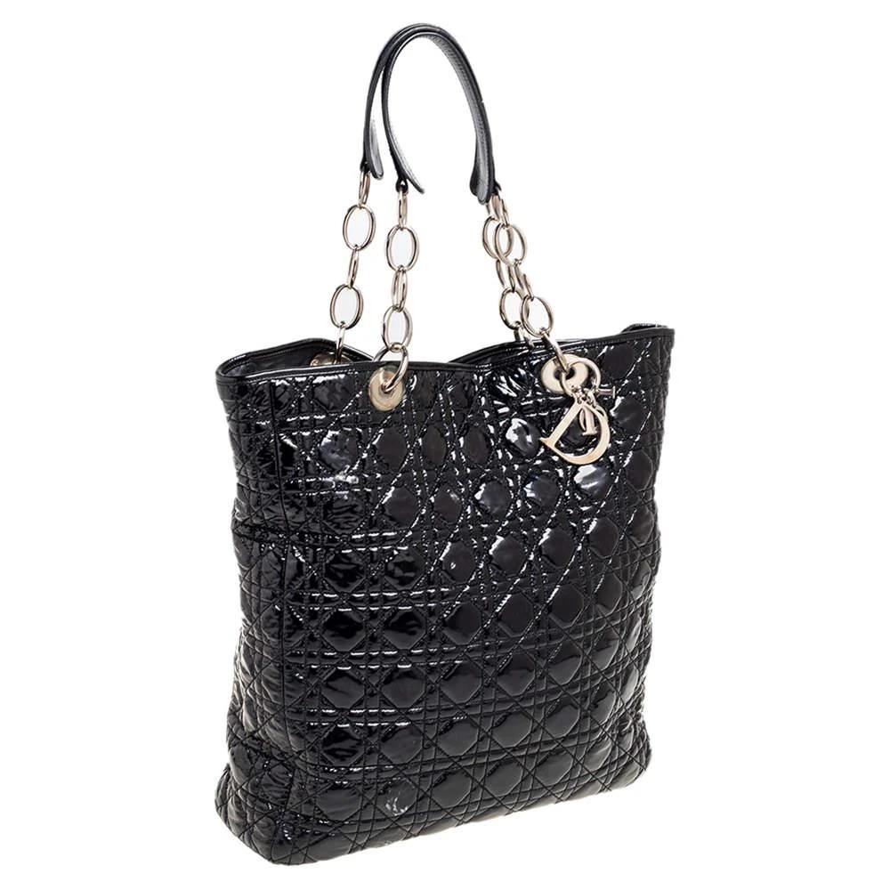 商品[二手商品] Dior|Dior Black Cannage Patent Leather Chain Tote,价格¥8615,第3张图片详细描述