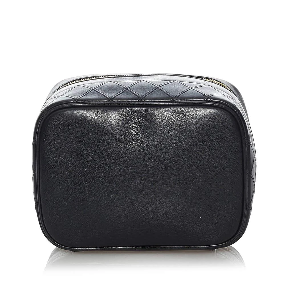 商品[二手商品] Chanel|Chanel Black Matelasse Lambskin Leather Vintage Vanity Bag,价格¥7618,第4张图片详细描述
