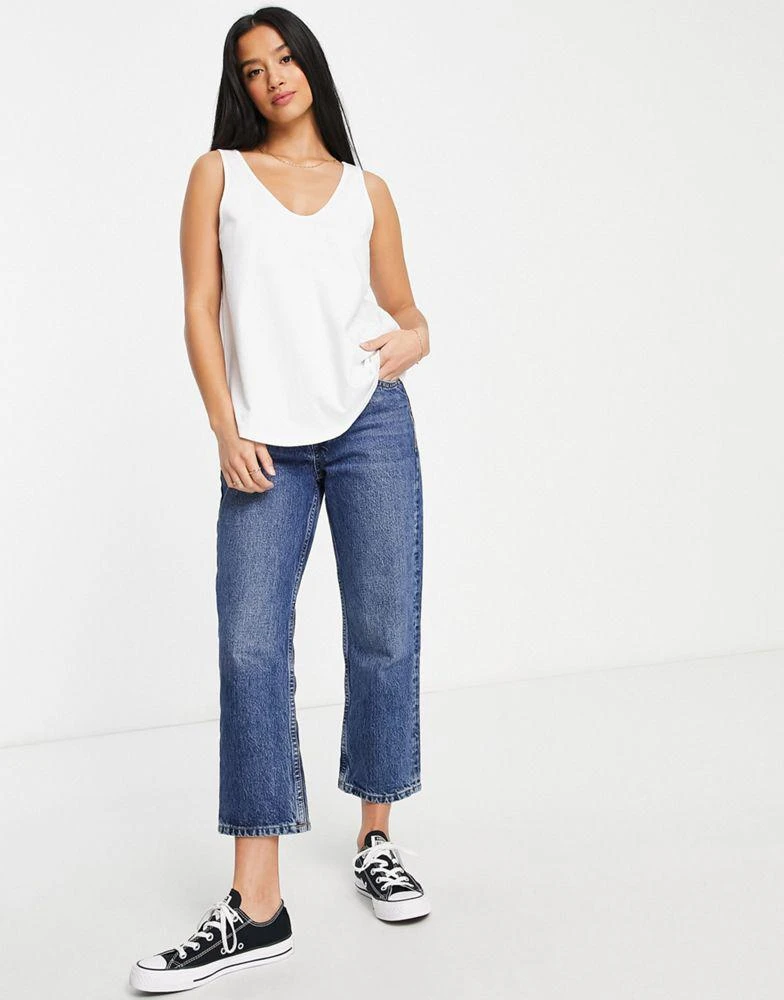 商品Echo Design|ASOS DESIGN Petite ultimate vest with scoop neck in cotton in white - WHITE,价格¥52,第4张图片详细描述