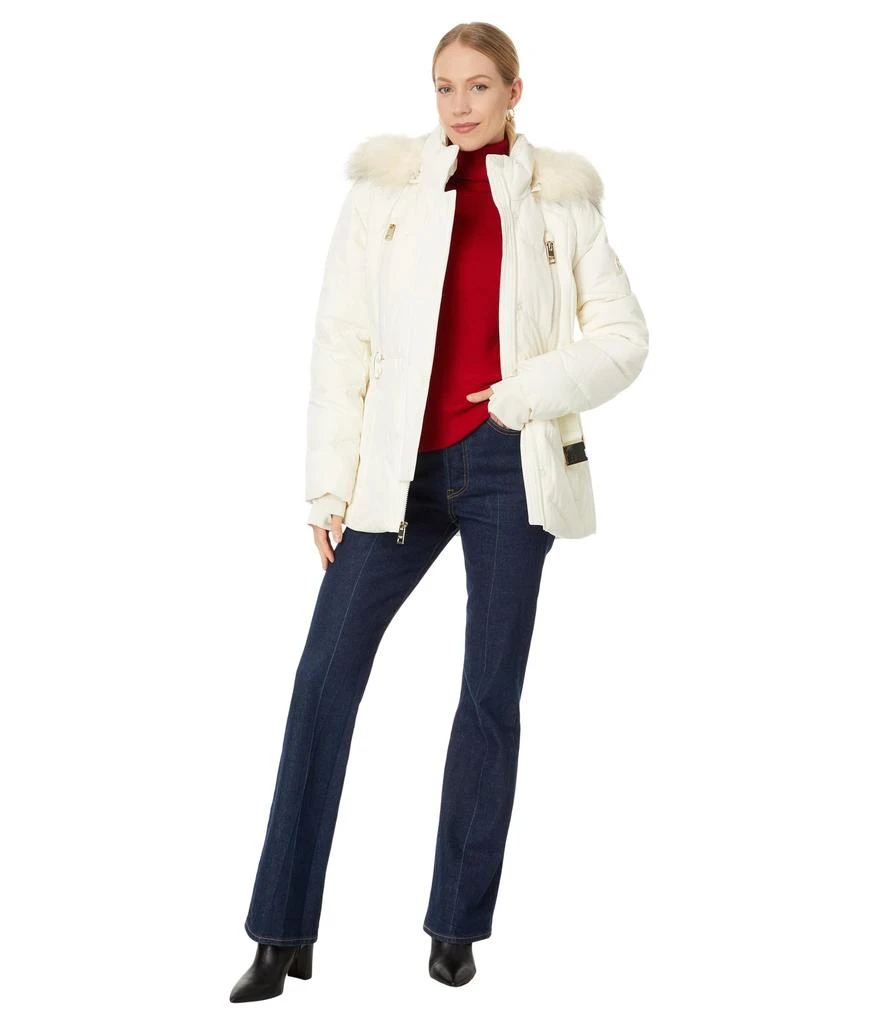 商品Michael Kors|Active Puffer With Fur Trim Hood A423409B,价格¥462,第4张图片详细描述