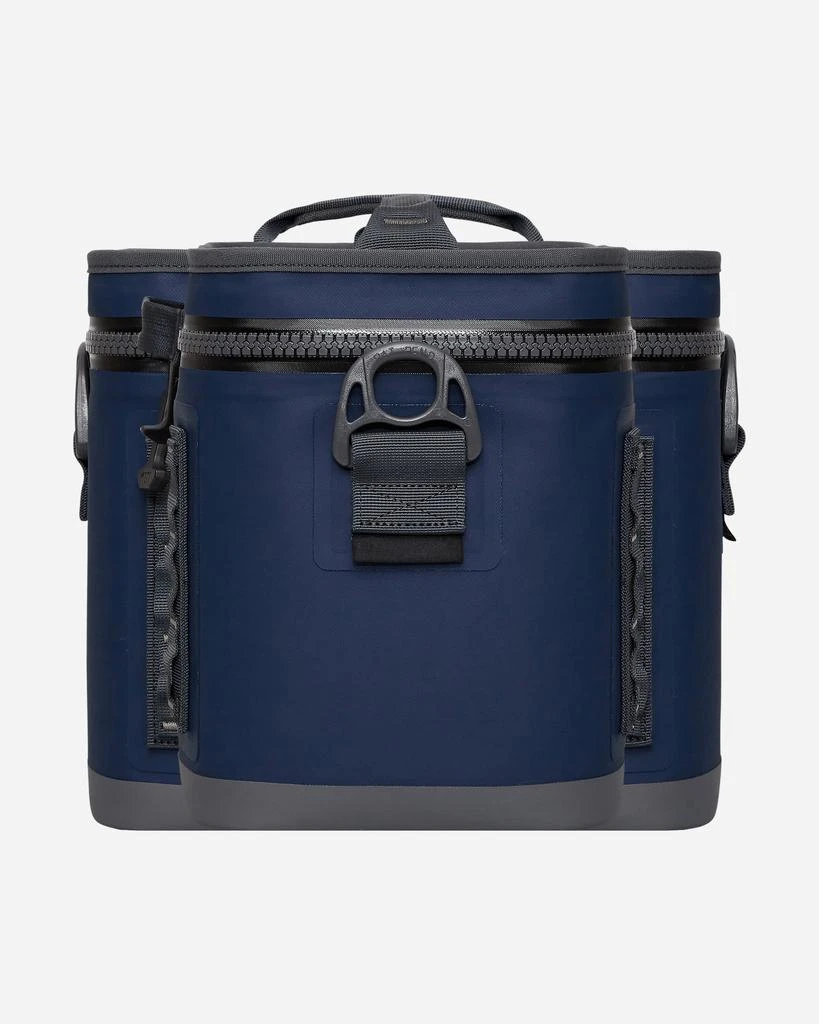 商品YETI|Hopper Flip 8 Soft Cooler Blue,价格¥1257,第5张图片详细描述
