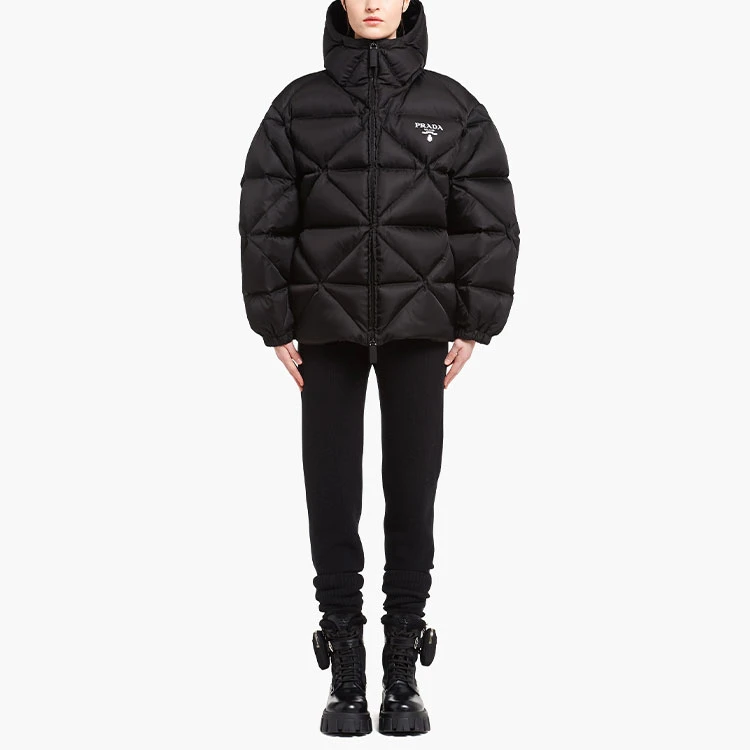商品[国内直发] Prada|纯色华达呢连帽含羽绒外套 冬季 女款 黑色,价格¥21036,第3张图片详细描述