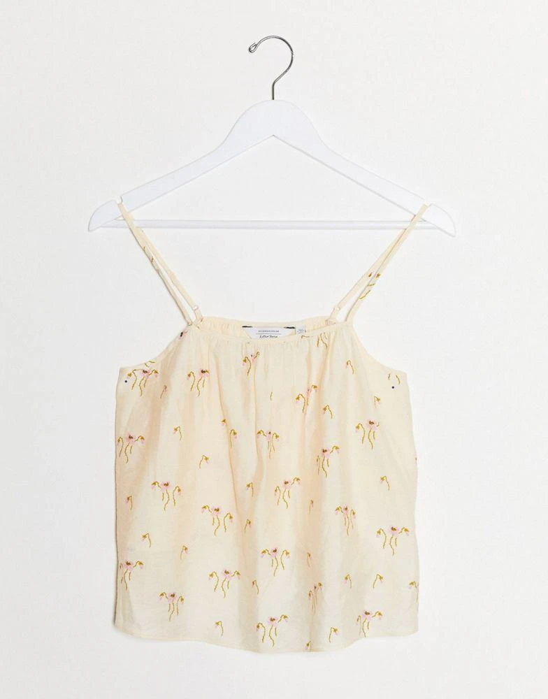 商品& Other Stories|& Other Stories floral embroidered swing cami in cream,价格¥91,第2张图片详细描述