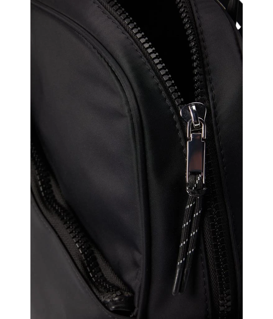 商品Calvin Klein|Evie Backpack,价格¥857,第3张图片详细描述