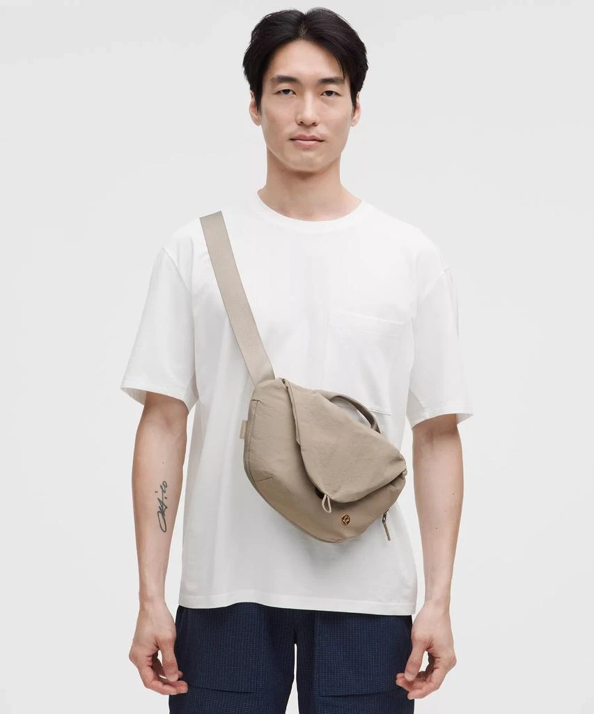 Curved Crossbody Bag 3L 商品