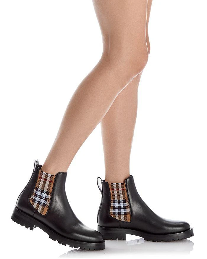 商品Burberry|Women's Vintage Check Chelsea Boots,价格¥6625,第2张图片详细描述