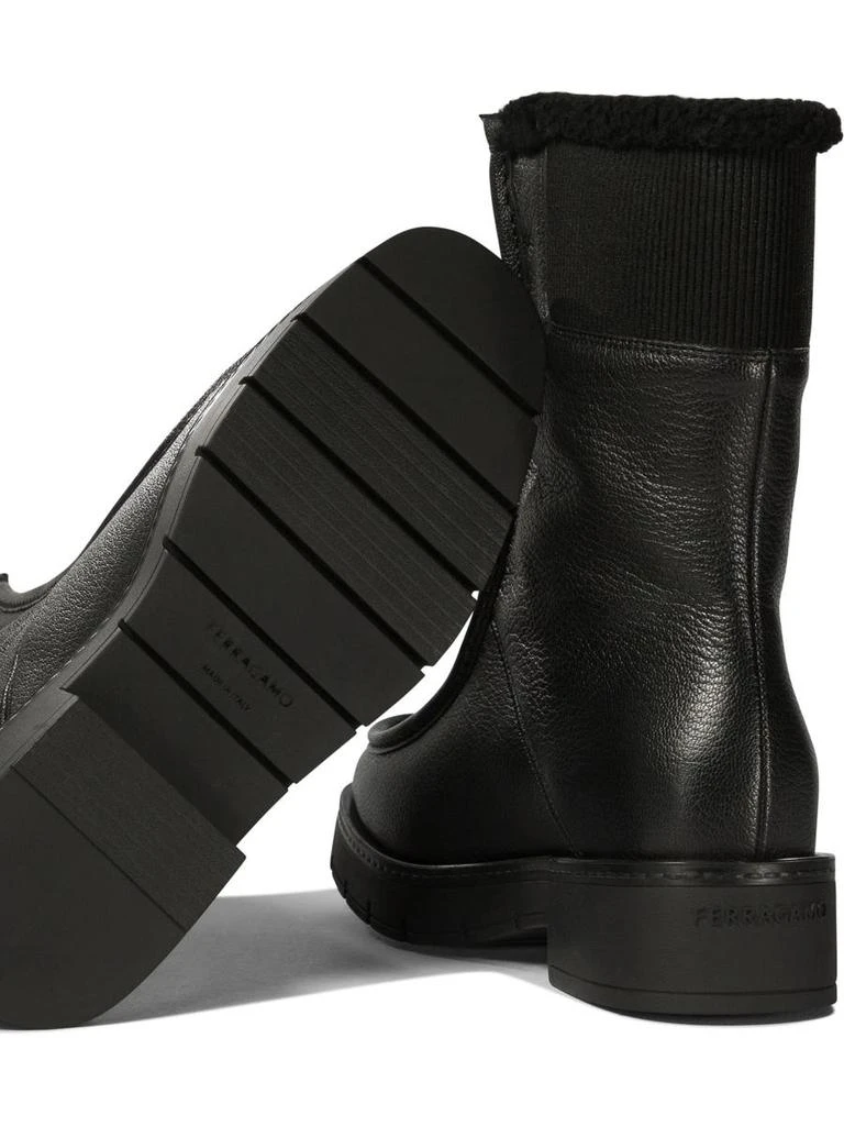 商品Salvatore Ferragamo|Salvatore Ferragamo "Montse Fur" Ankle Boots,价格¥4990,第5张图片详细描述