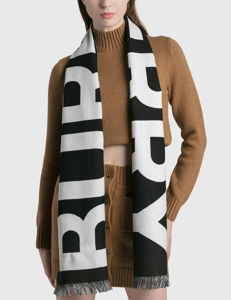 商品Burberry|Large Logo Wool Scarf,价格¥3874,第4张图片详细描述