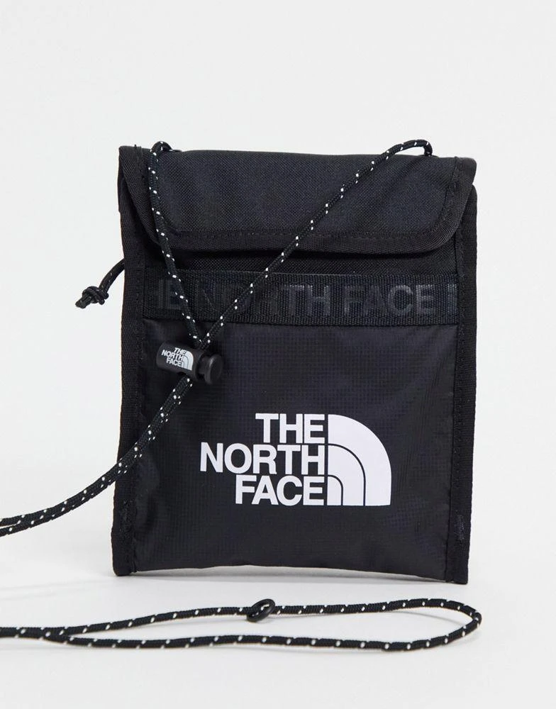 商品The North Face|The North Face Bozer neck pouch in black,价格¥111,第1张图片