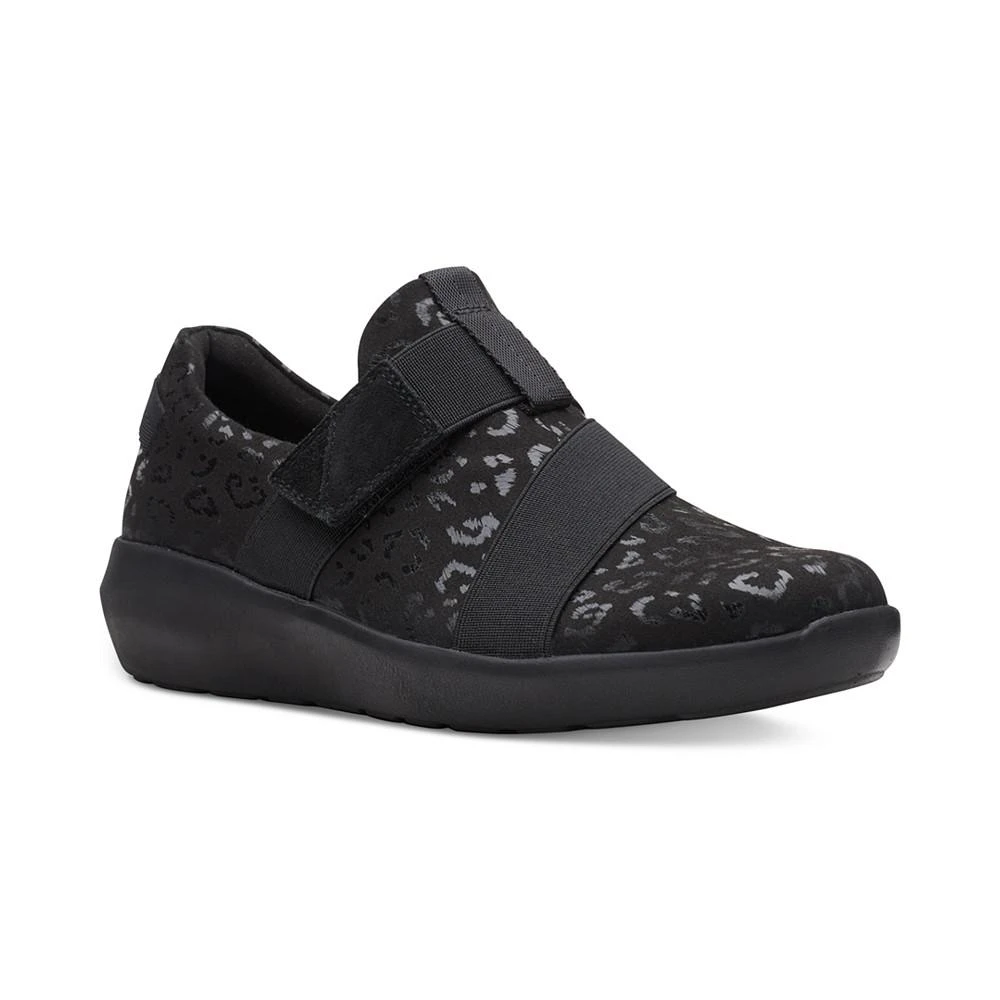 商品Clarks|Women's Kayleigh Charm Slip-On Low-Top Sneakers,价格¥404,第1张图片