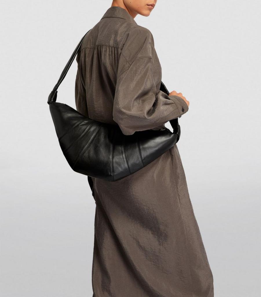 Medium Leather Croissant Shoulder Bag商品第2张图片规格展示