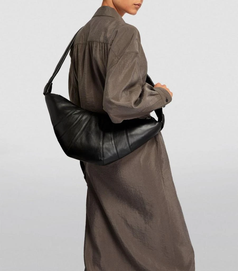 商品Lemaire|Medium Leather Croissant Shoulder Bag,价格¥8513,第2张图片详细描述