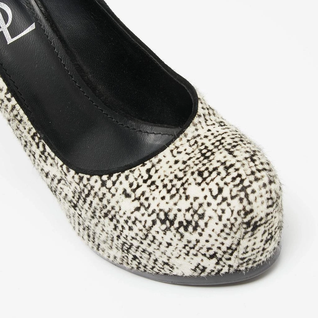 Saint Laurent  Cream/Black Calf Hair Tribtoo Platform Pumps Size 38.5 商品