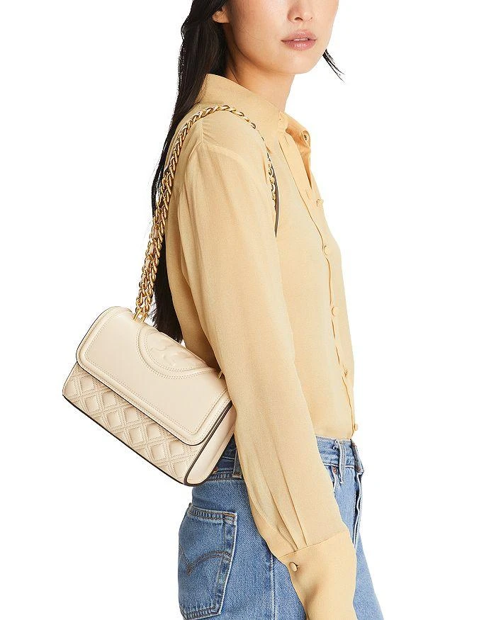 商品Tory Burch|Fleming Small Quilted Leather Convertible Shoulder Bag,价格¥2732,第2张图片详细描述
