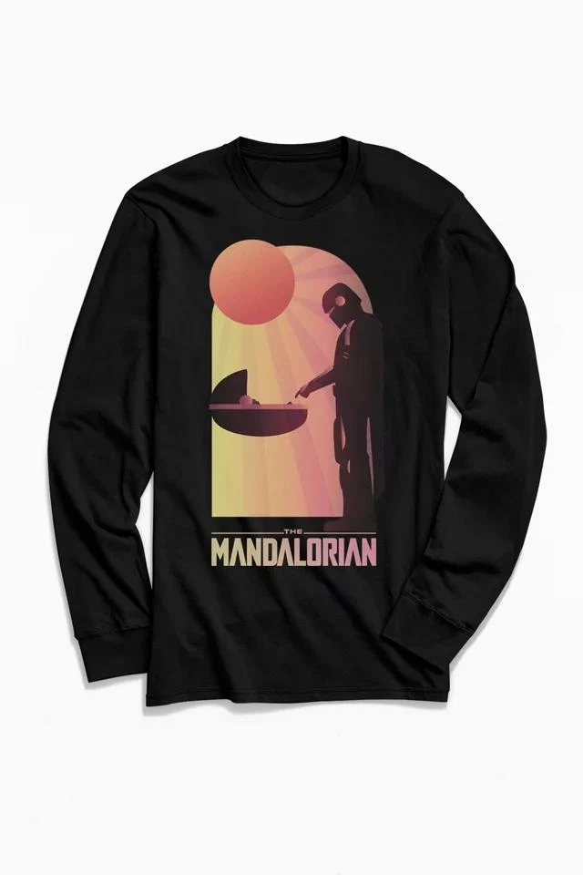 商品Urban Outfitters|Star Wars The Mandalorian Long Sleeve Tee,价格¥156,第1张图片