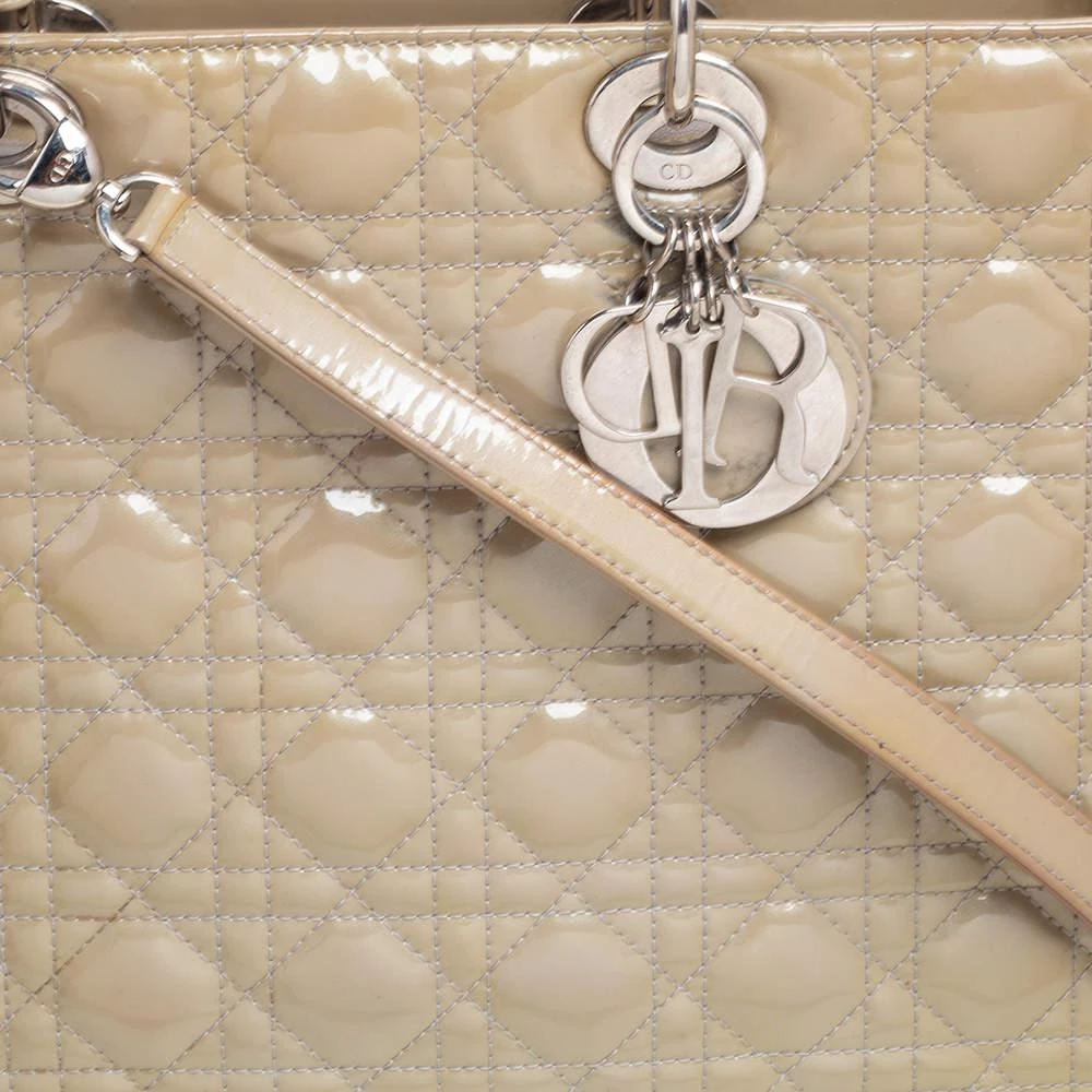 商品[二手商品] Dior|Dior Beige Cannage Patent Leather Large Lady Dior Tote,价格¥5573,第5张图片详细描述