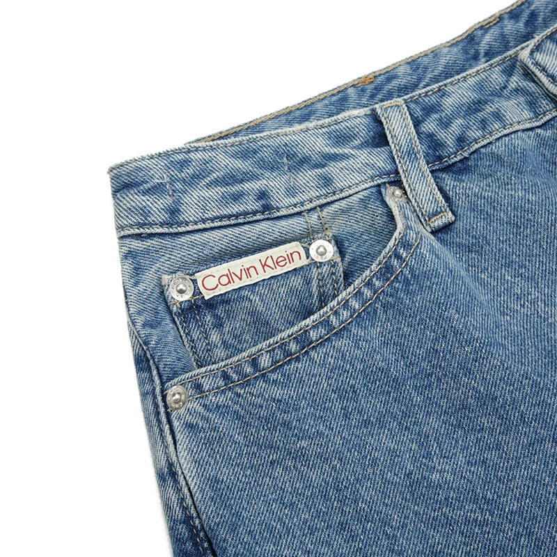 Calvin Klein/CK 女士浅蓝色门襟扣洞款牛仔直筒裤  商品