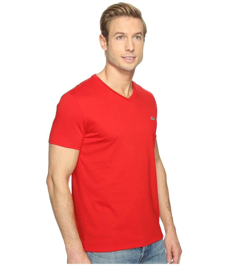 商品Lacoste|Short Sleeve Pima Jersey V-Neck T-Shirt,价格¥305,第4张图片详细描述
