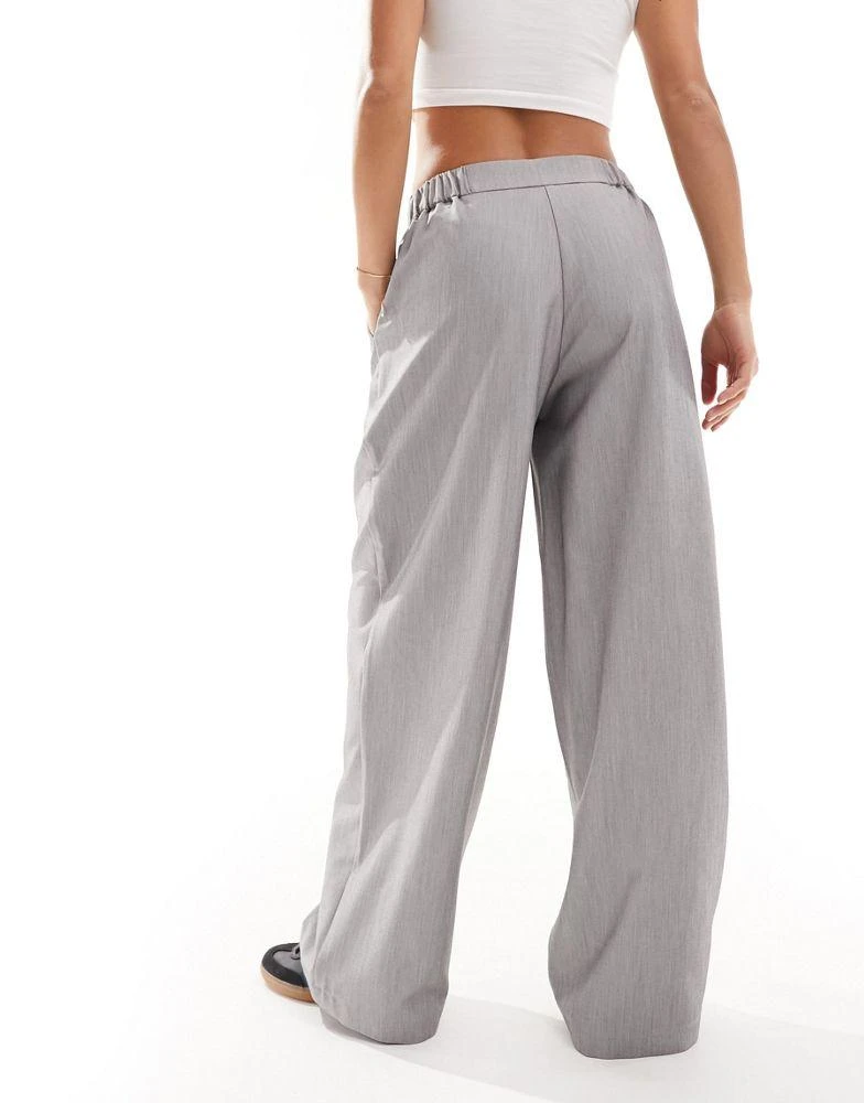 商品ASOS|ASOS DESIGN Petite relaxed dad trouser in grey,价格¥254,第4张图片详细描述