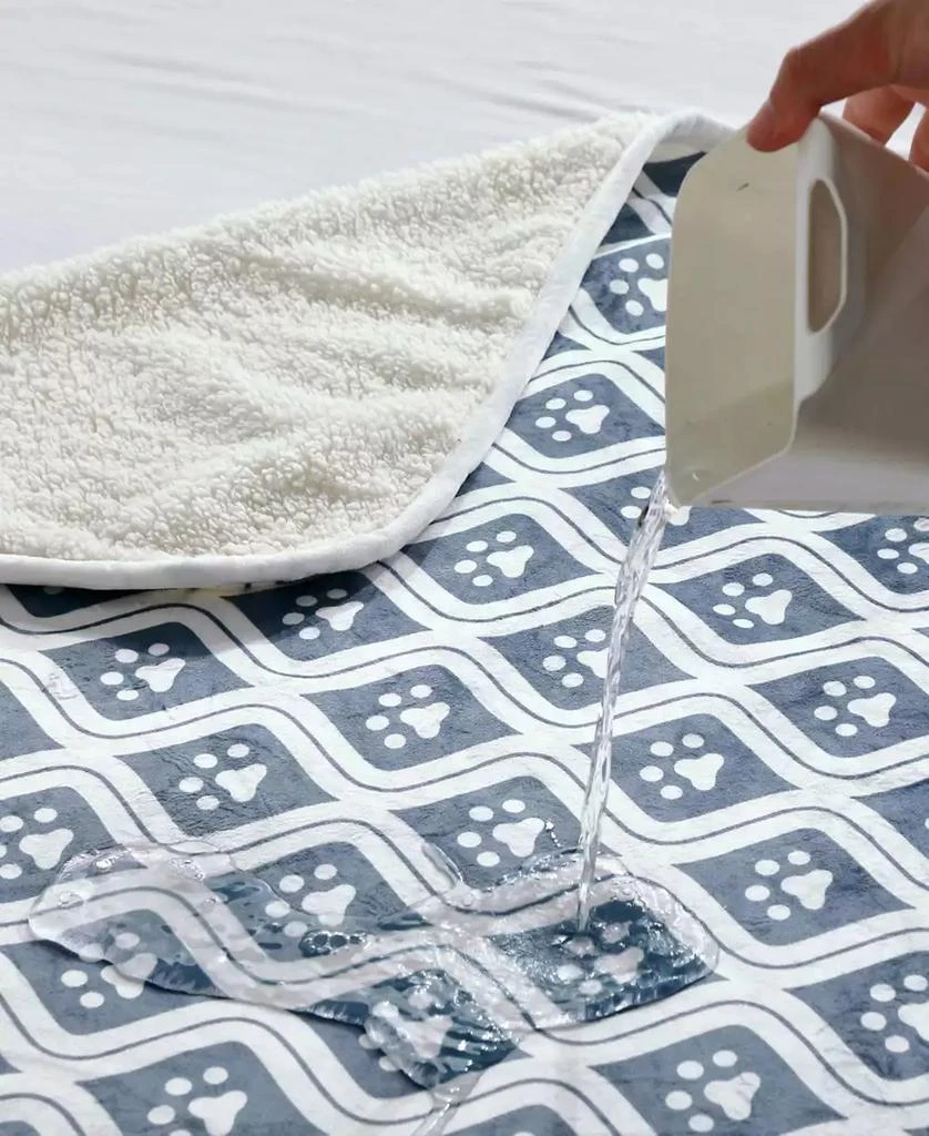 商品Happycare Textiles|Advanced Water Resistant Pets Print Comfort Throw, 50" x 60",价格¥196,第5张图片详细�描述