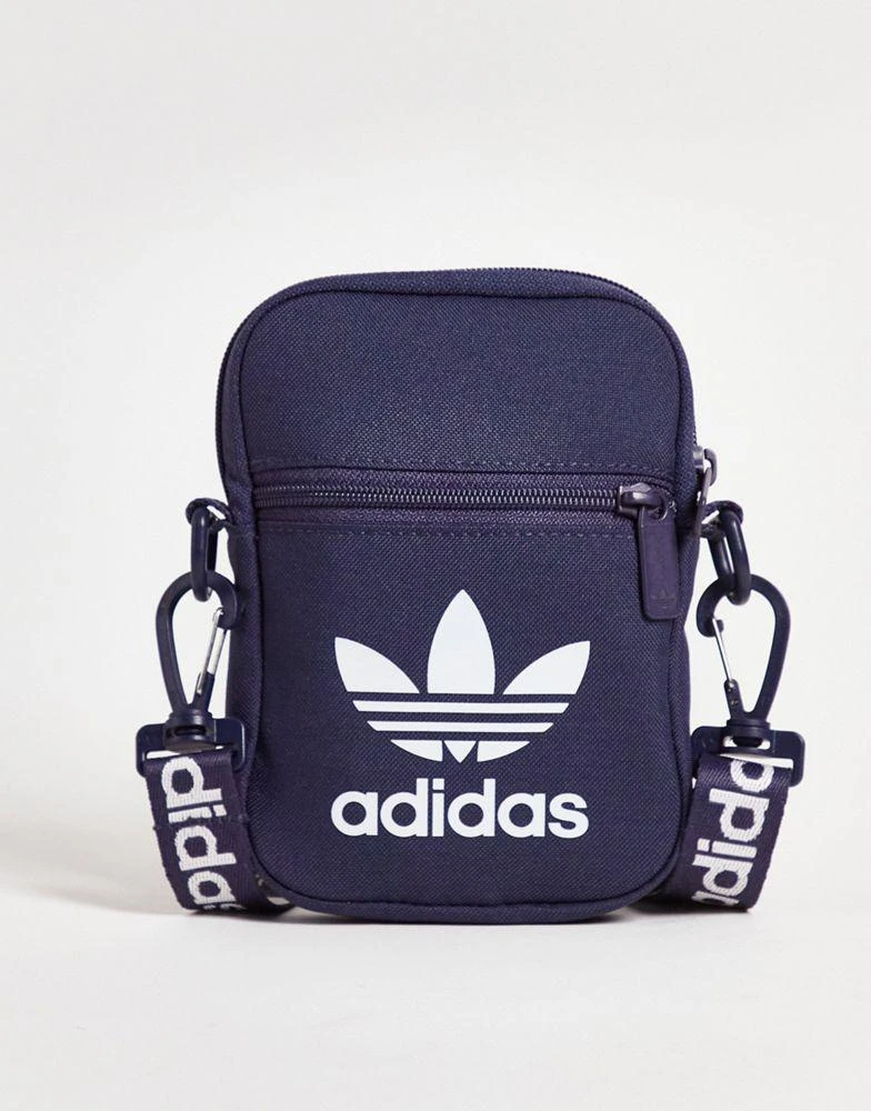 商品Adidas|adidas Originals adicolor across body bag with branded strap in shadow navy,价格¥174,第1张图片