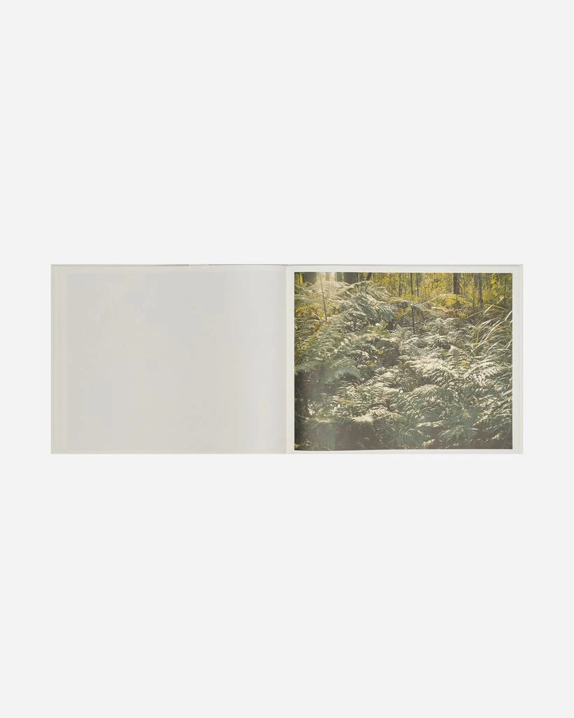 商品And Wander|Naoki Ishikawa “THE VOID” Photo Album Multicolor,价格¥270,第4张图片详细描述