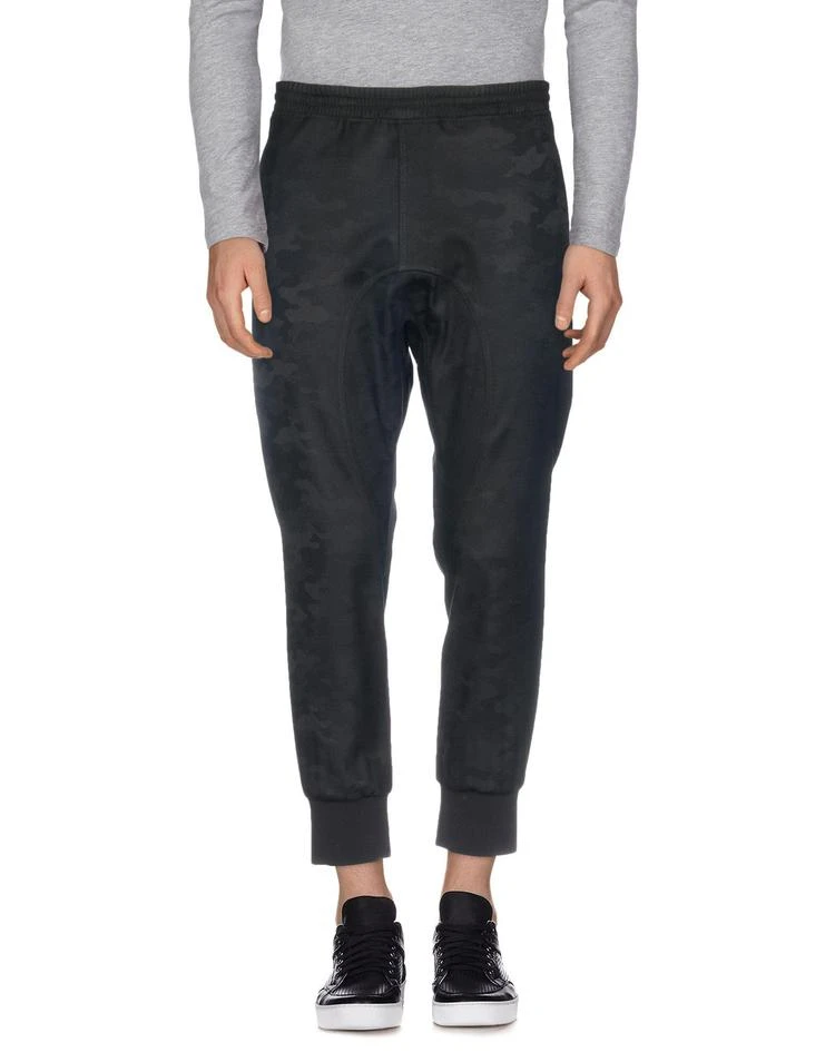 商品Neil Barrett| Casual pants,价格¥2588,第1张图片