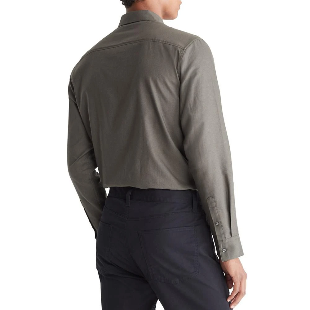 商品Calvin Klein|Men's Regular-Fit Solid Button-Down Flannel Shirt,价格¥637,第2张图片详细描述