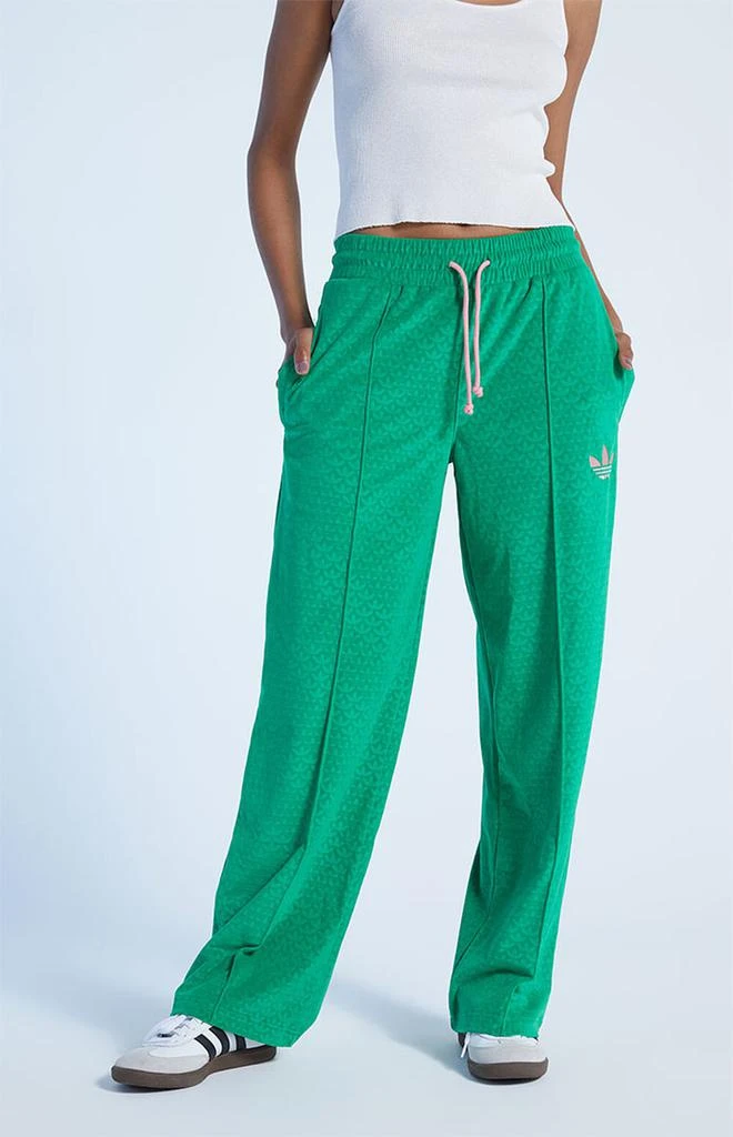 商品Adidas|Eco Green Adicolor Heritage Now Velour Sweatpants,价格¥558,第2张图片详细描述