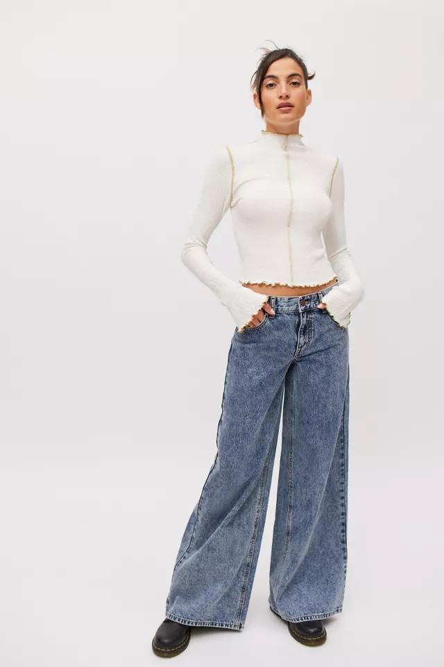 商品BDG|BDG Low & Wide Jean,价格¥75,第6张图片详细描述