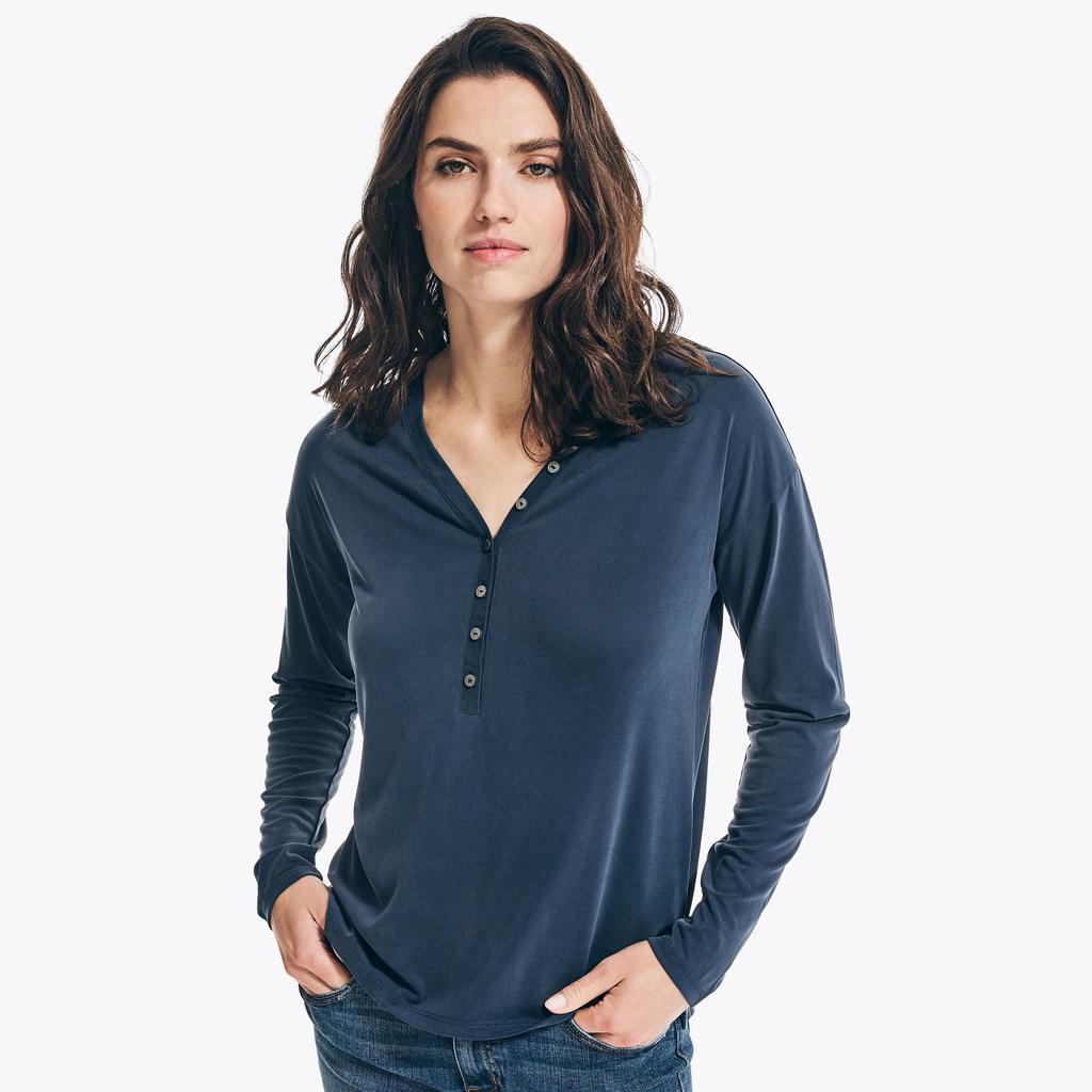 商品Nautica|Nautica Womens Sustainably Crafted Solid Henley,价格¥148,第1张图片