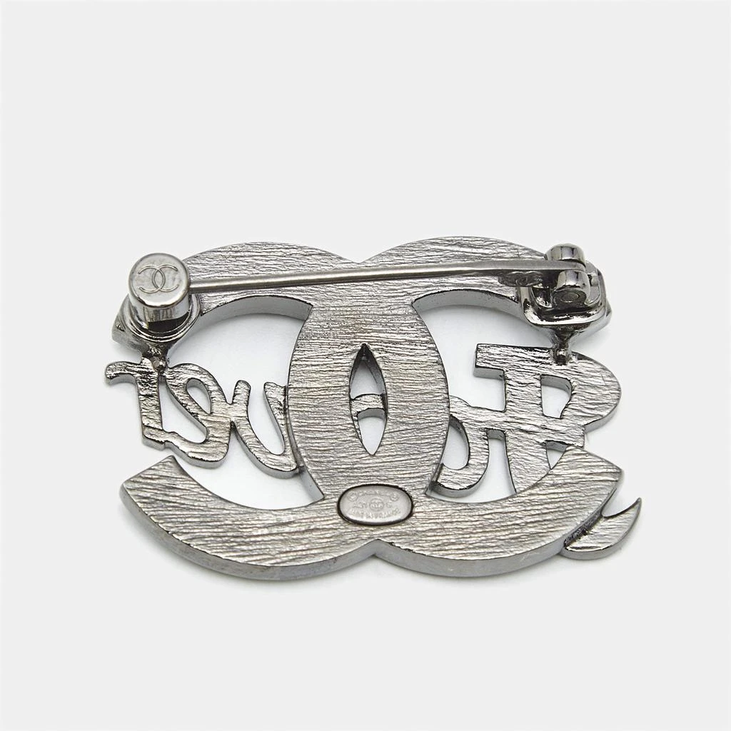 商品Chanel|Chanel  CC Forever Crystals Gunmetal Tone Brooch,价格¥3850,第2张图片详细描述