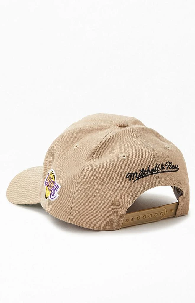 商品Mitchell and Ness|NBA Finals 2001 Snapback Hat,价格¥120,第3张图片详细描述