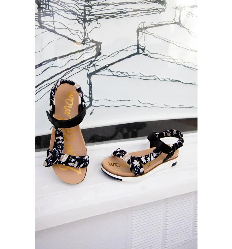 Ashie Wedge Sandal 商品