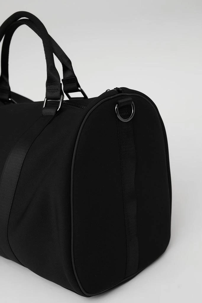 商品Alo|Traverse Duffle - Black/Silver,价格¥1940,第2张图片详细描述