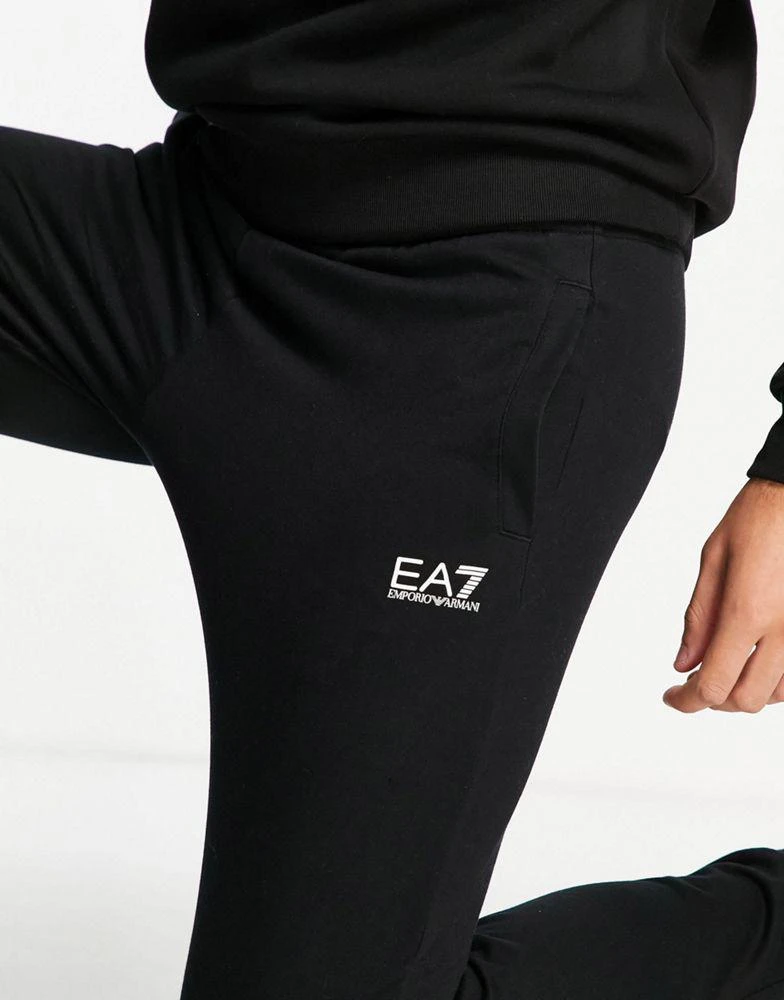 商品EA7|Armani EA7 core ID logo joggers in black,价格¥515,第2张图片详细描述