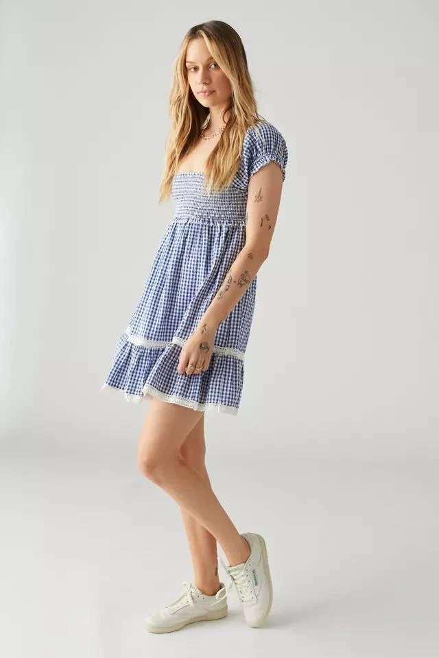 商品Urban Outfitters|UO Marseille Gingham Smocked Mini Dress,价格¥227,第3张图片详细描述