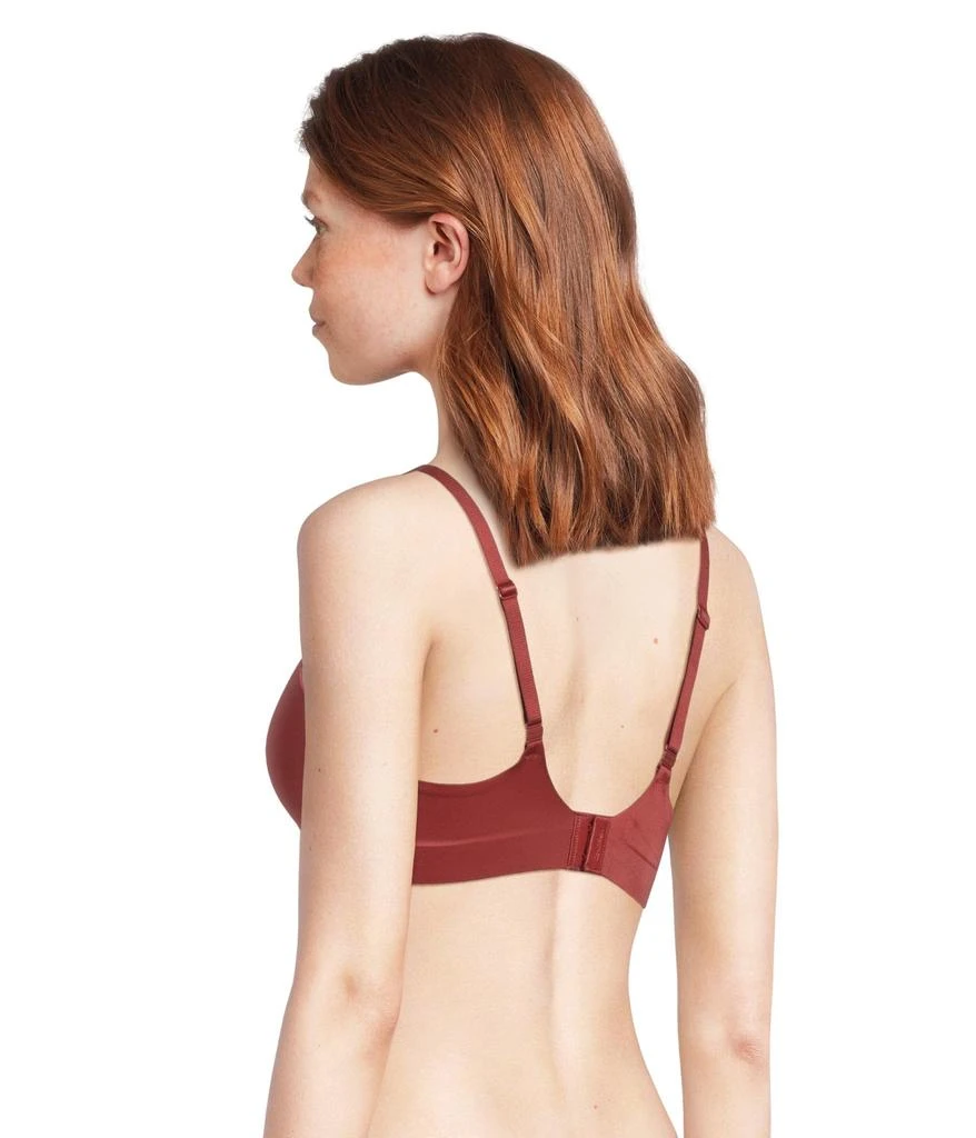 商品Calvin Klein|Liquid Touch Lightly Lined Scoop Bra QF5681,价格¥292,第3张图片详细描述