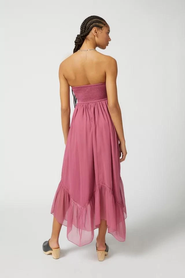 商品Urban Outfitters|UO Caley Smocked Strapless Midi Dress,价格¥533,第5张图片详细描述