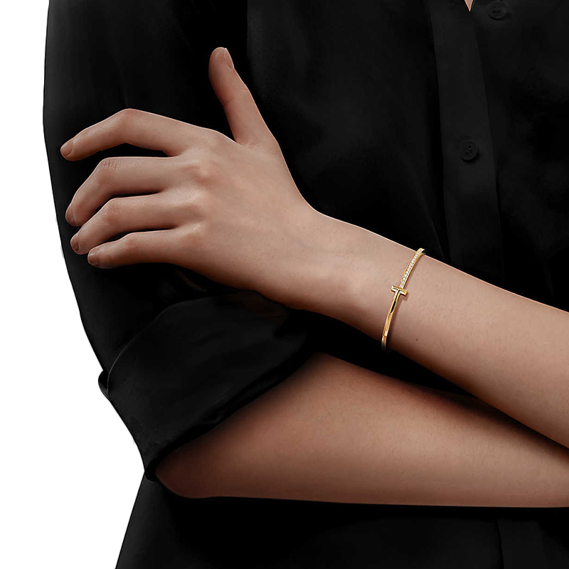   Tiffany & Co./蒂芙尼 Tiffany T系列 18K金黄金镶钻窄铰链T形手镯 GRP11336商品第4张图片规格展示